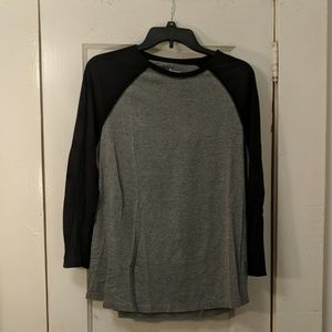 Simple baseball tee
